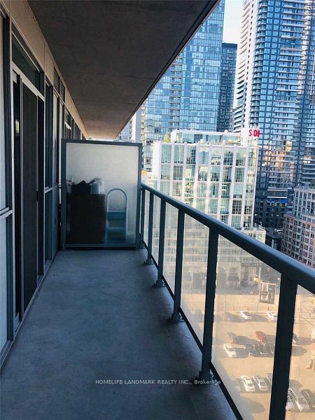 352 Front St W, unit 1518 for rent