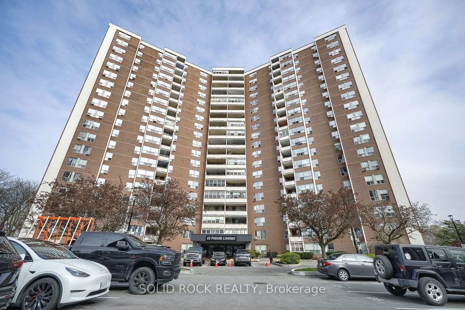 60 Pavane Linkway Condos, North York, Toronto