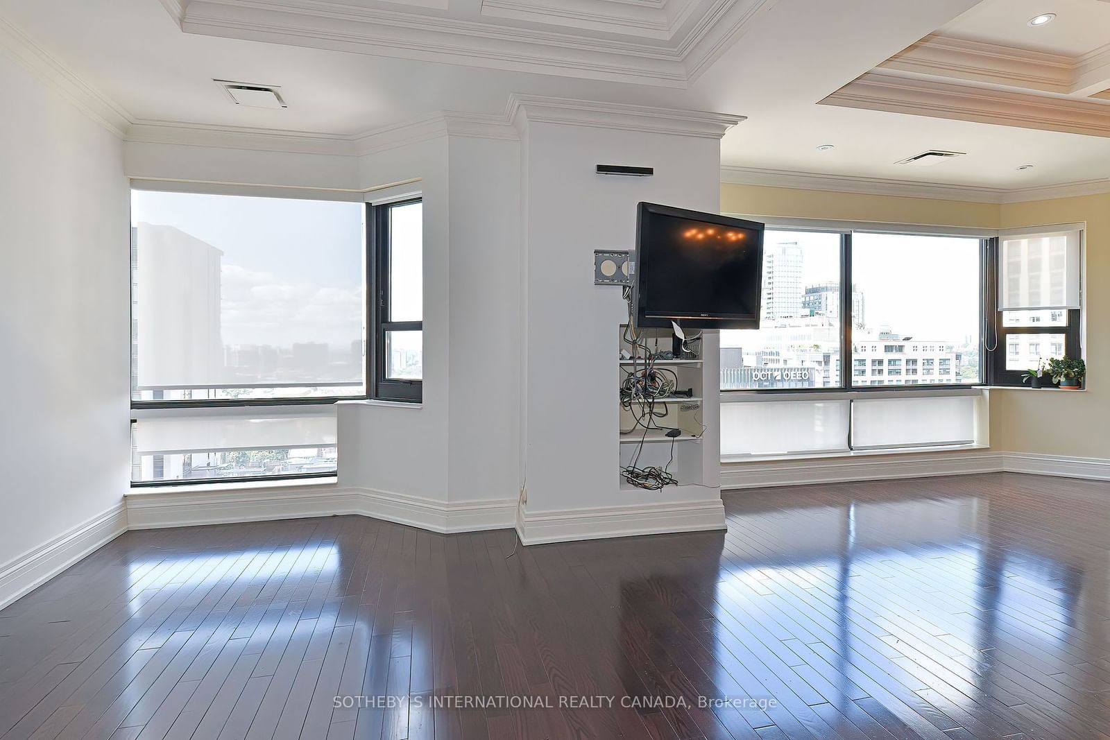 1166 Bay St, unit PH1 for rent