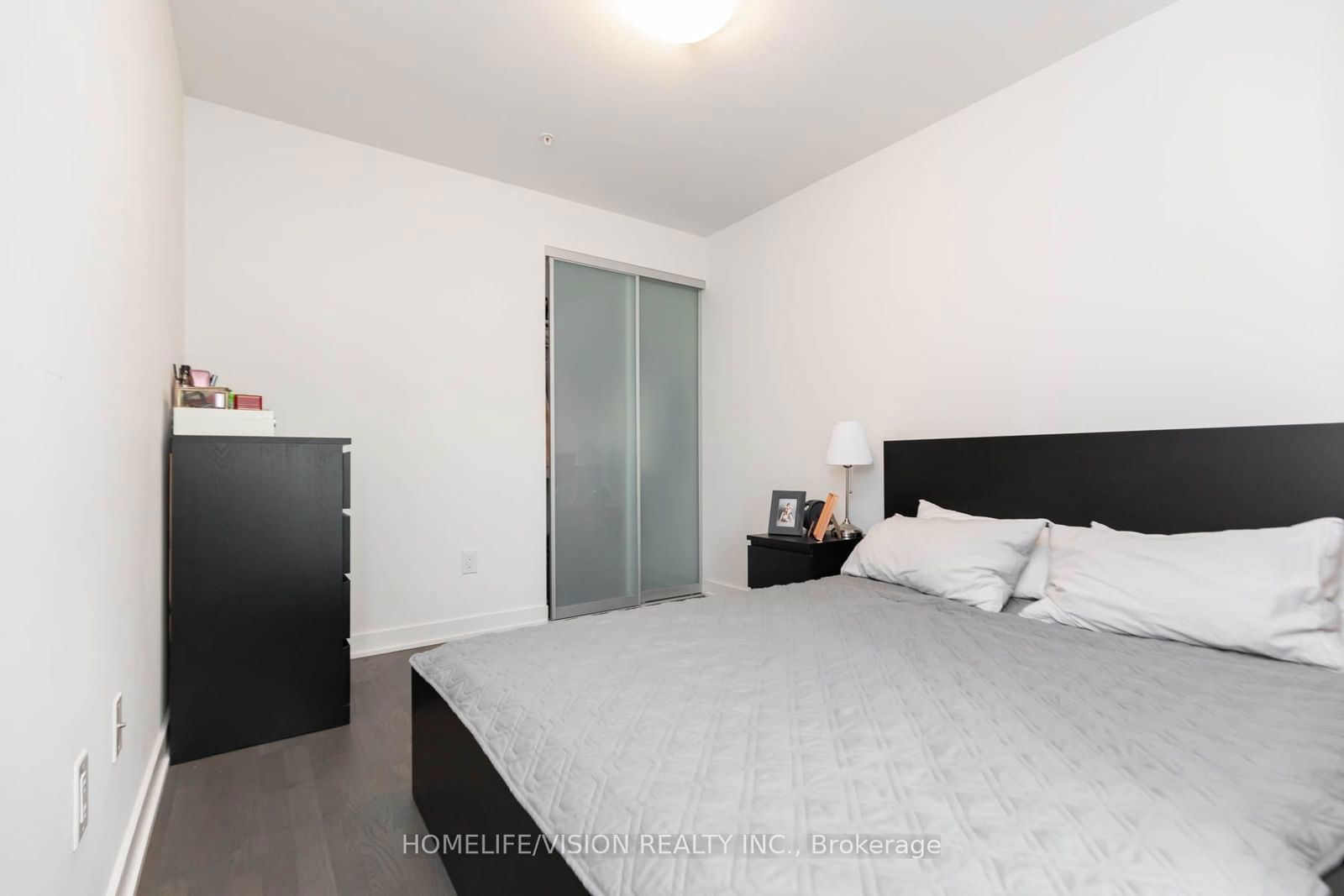 38 Stewart St, unit 1008 for rent