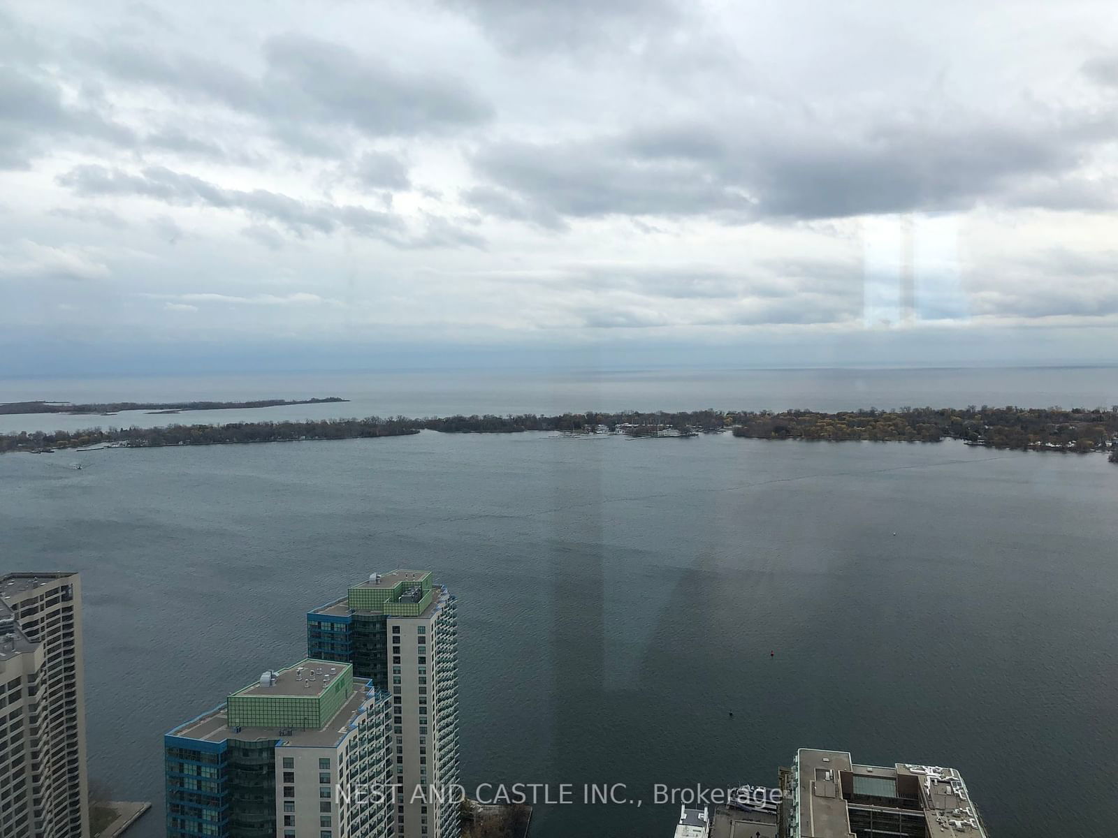 10 York St, unit 5707 for sale