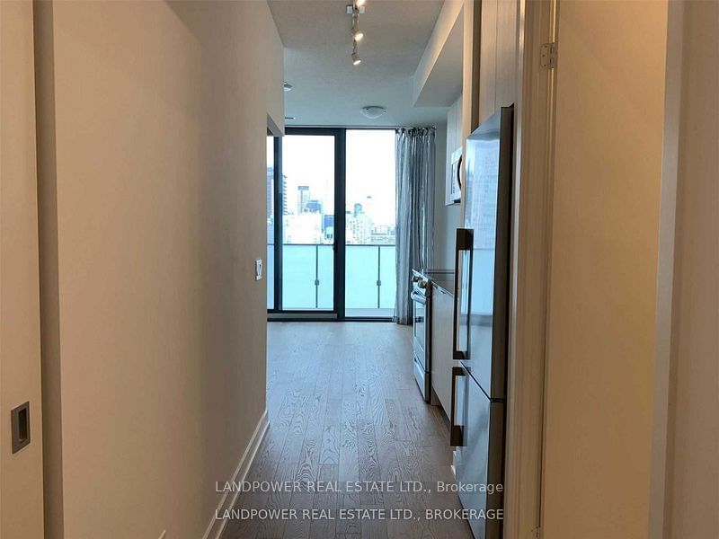 25 Richmond St E, unit 2514 for rent