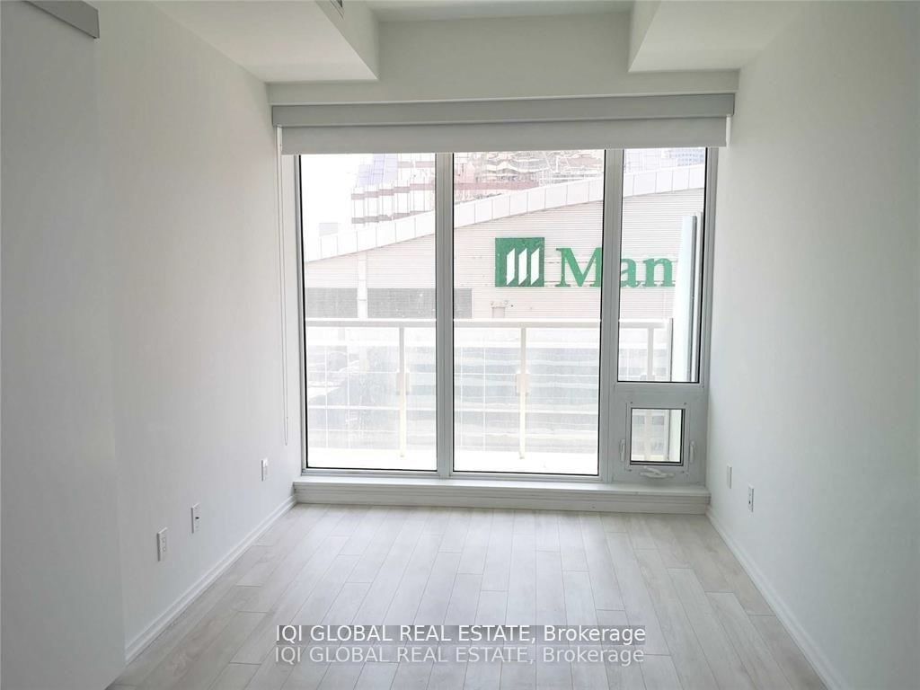 197 Yonge St, unit 2407 for rent