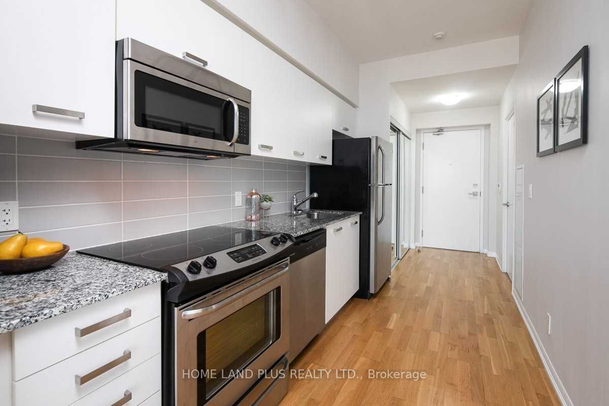 832 Bay St, unit 4407 for rent