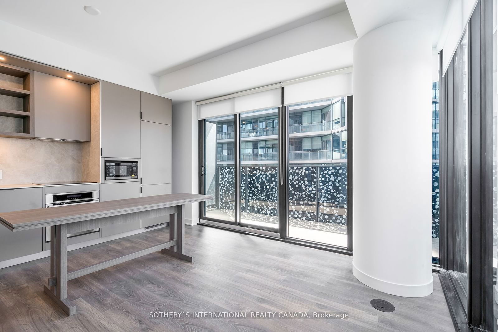 55 Charles St E, unit 2710 for rent