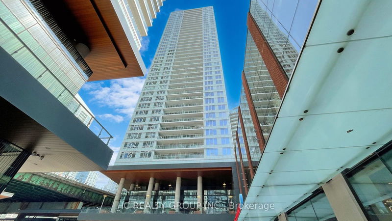 17 Bathurst St, unit 3808 for sale