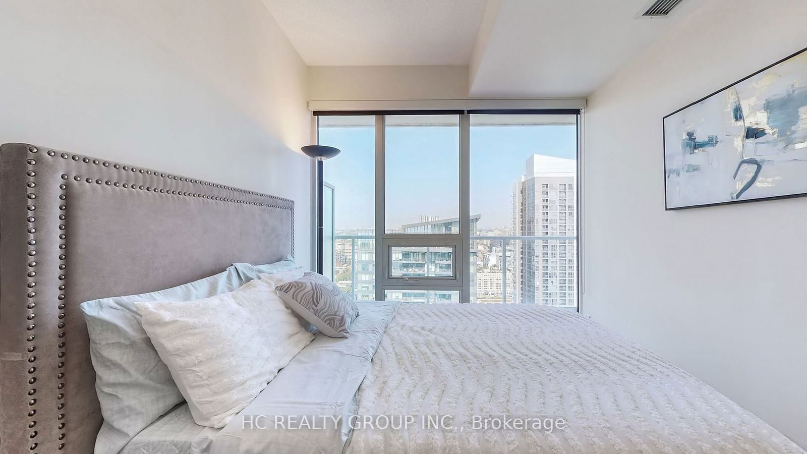 17 Bathurst St, unit 3808 for sale