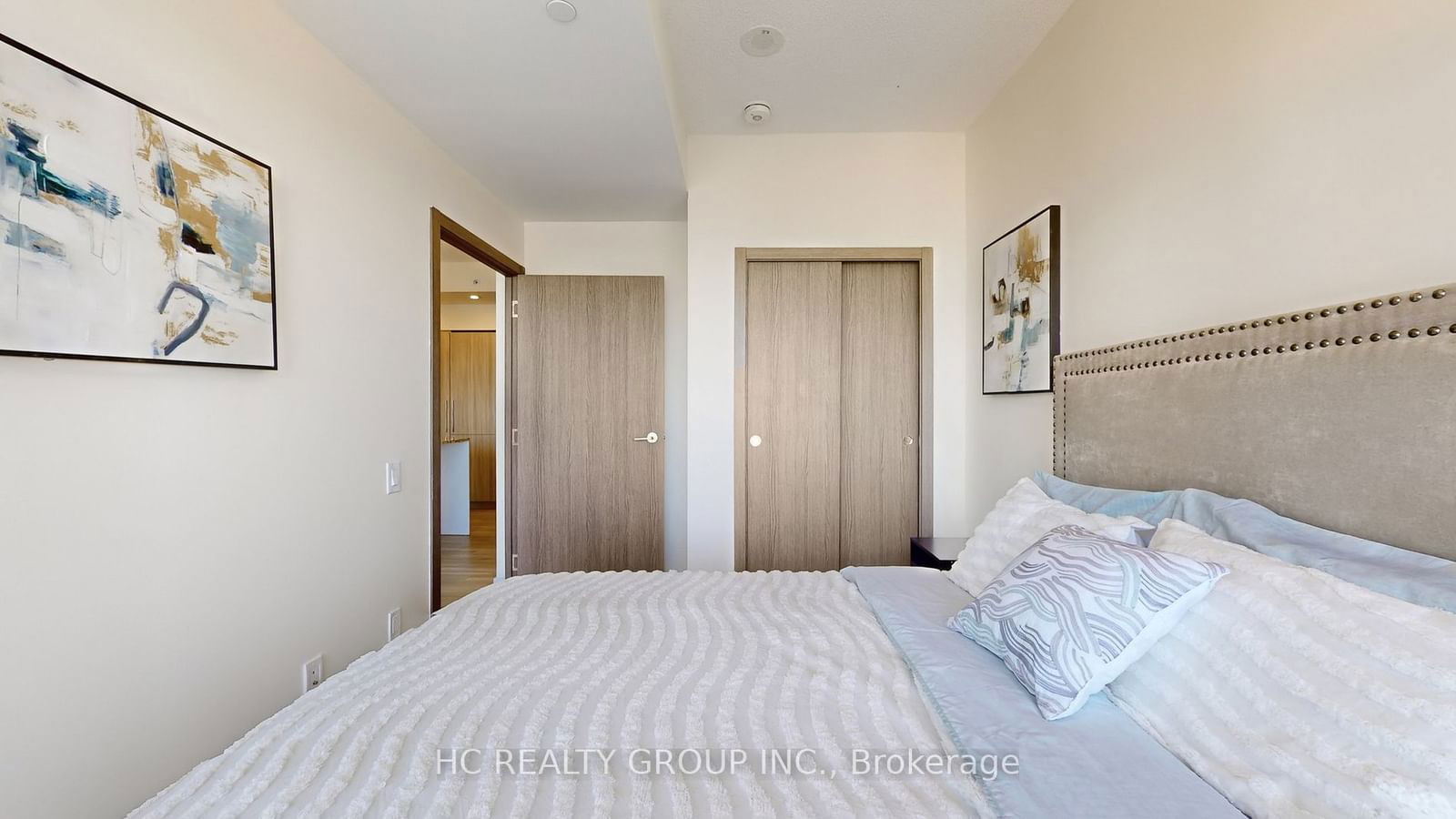 17 Bathurst St, unit 3808 for sale