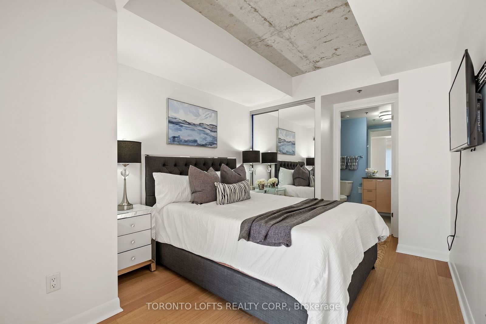 375 King St W, unit 604 for sale