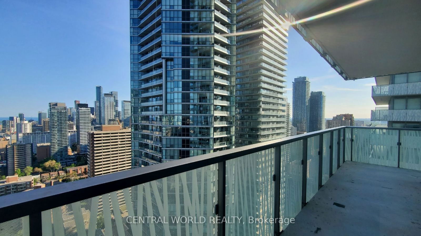 50 Charles St E, unit 2705 for rent