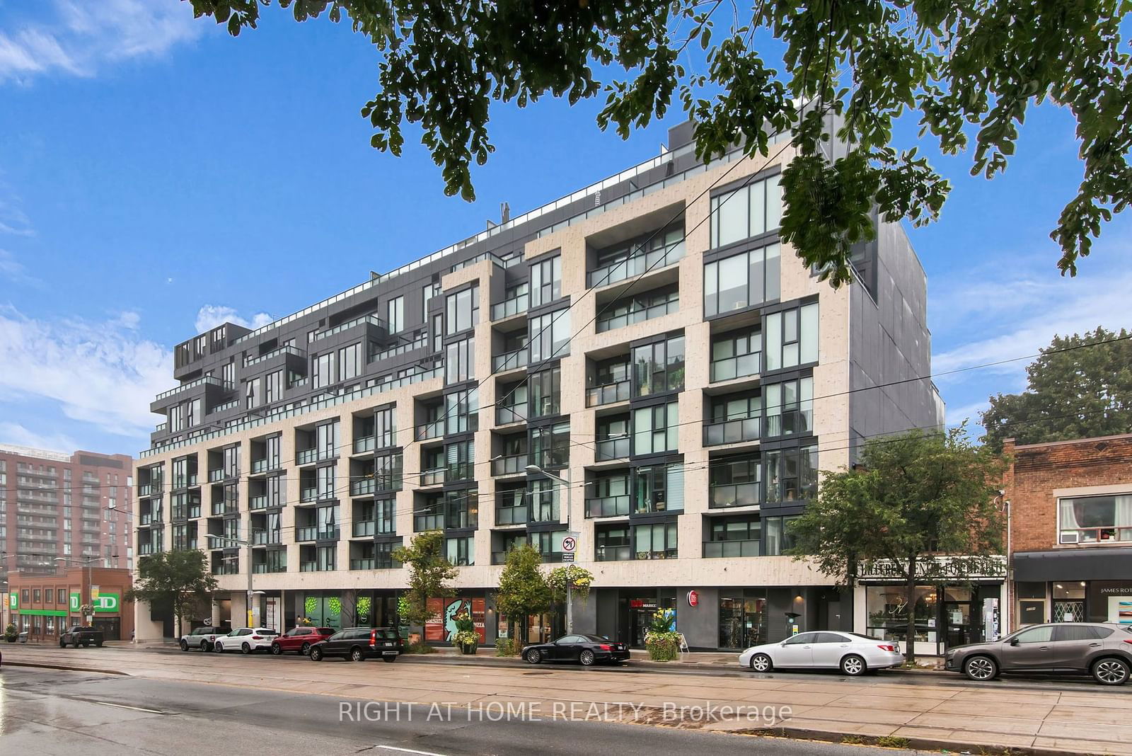 840 St Clair Ave W, unit 512 for sale