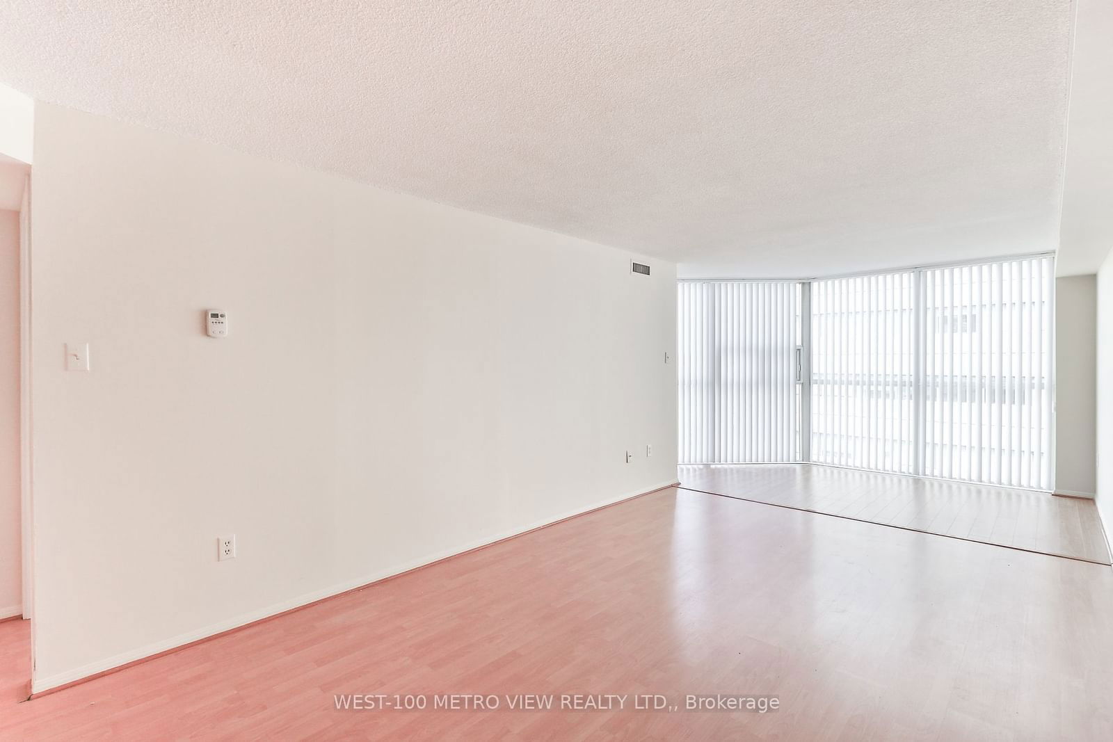 705 King St W, unit 814 for rent