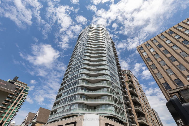 88 Cumberland St, unit 2405 for rent