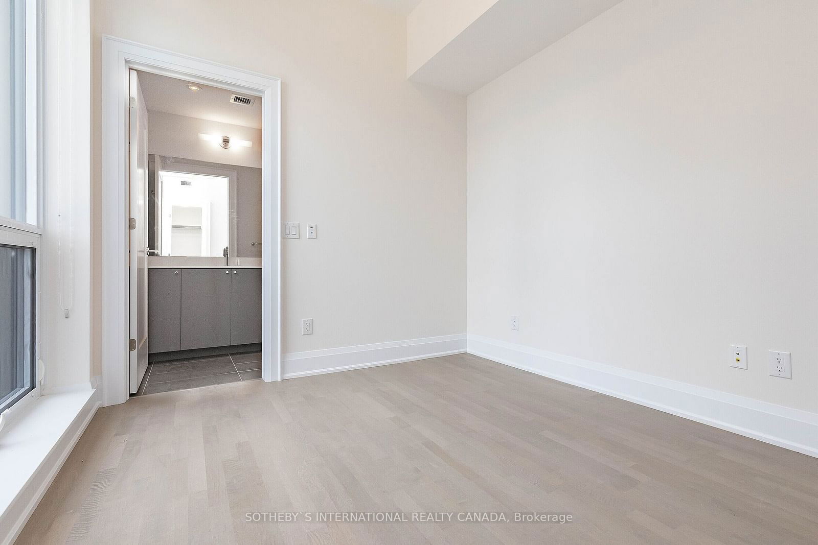 88 Cumberland St, unit 2505 for rent