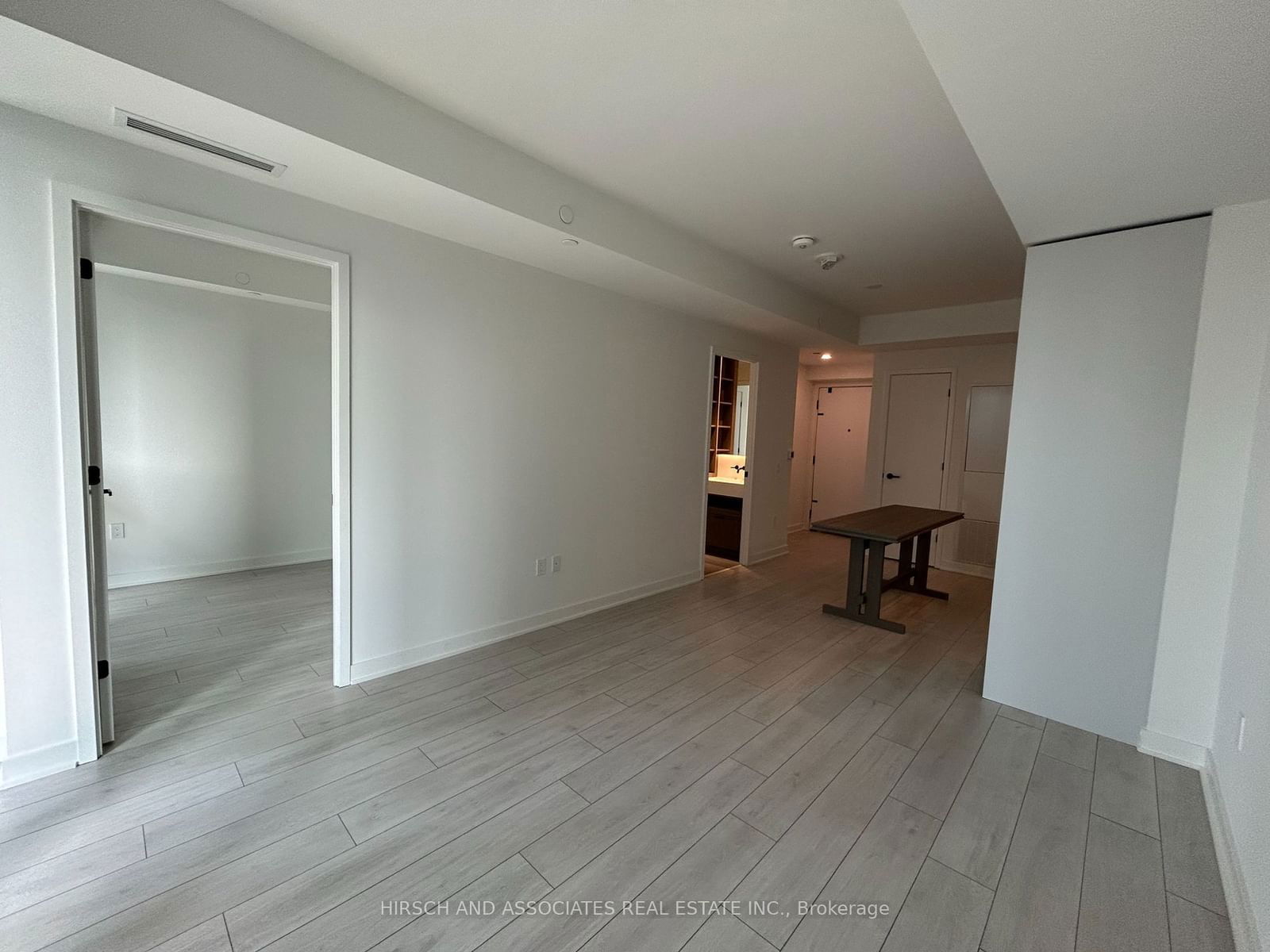 55 Charles St E, unit 3809 for rent