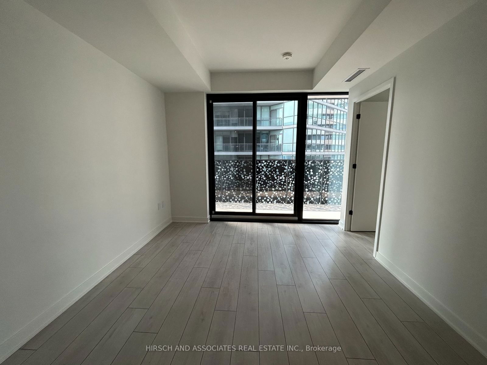 55 Charles St E, unit 3809 for rent