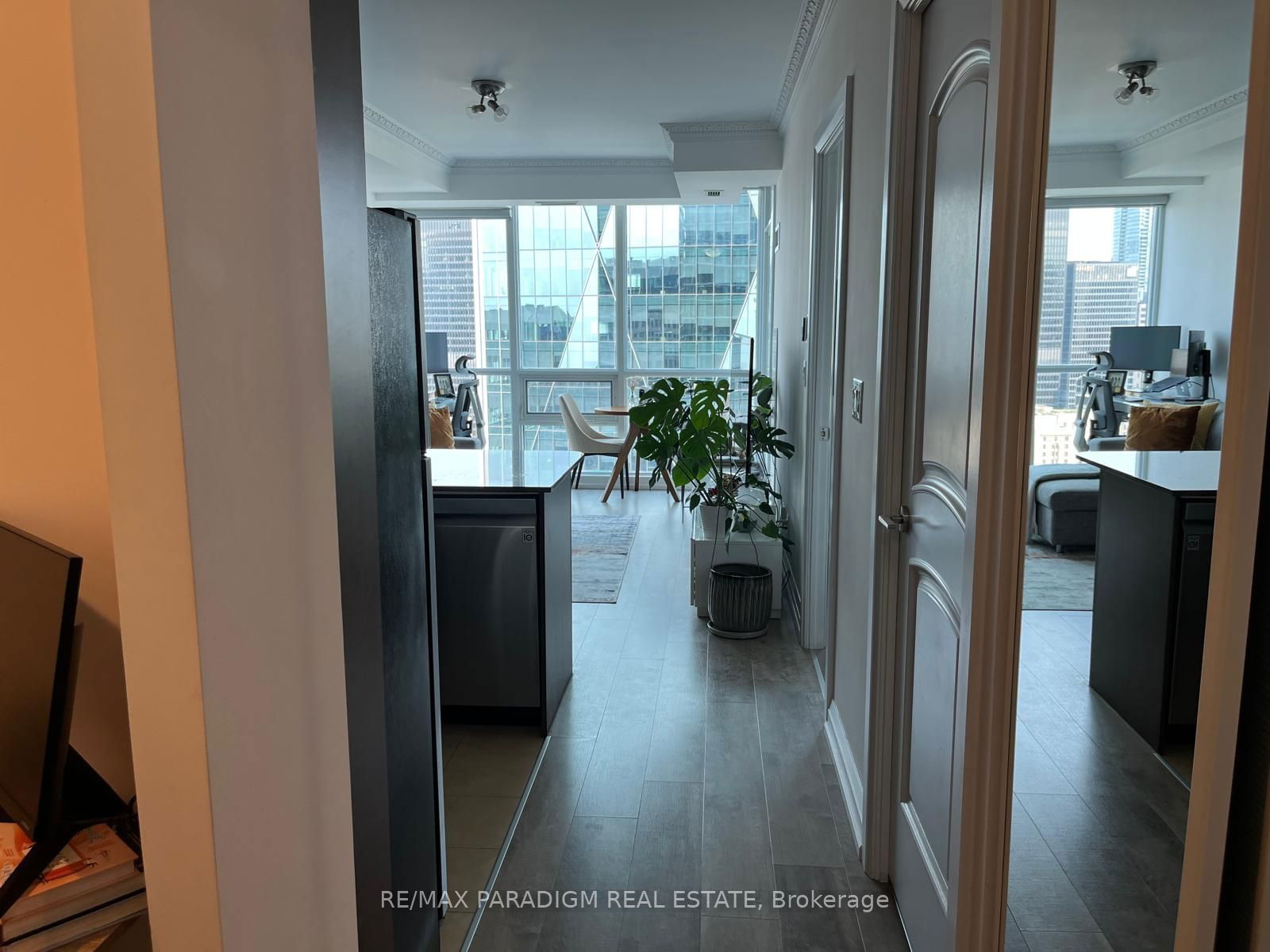 16 Harbour St, unit 3603 for rent