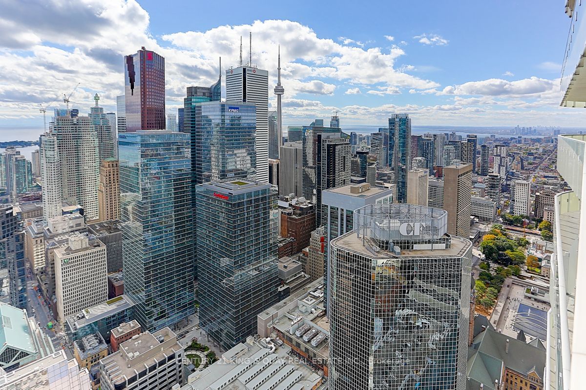 197 Yonge St, unit 5907 for sale