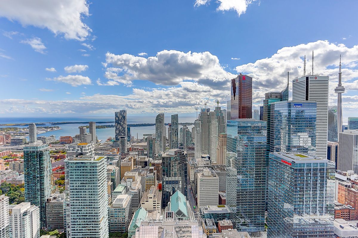 197 Yonge St, unit 5907 for sale