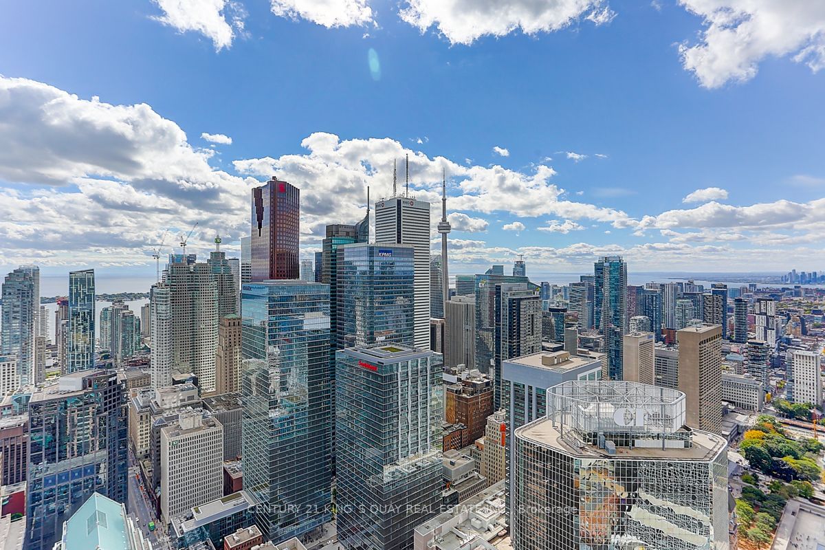 197 Yonge St, unit 5907 for sale