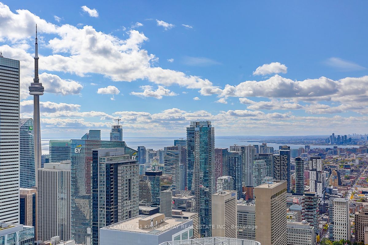 197 Yonge St, unit 5907 for sale