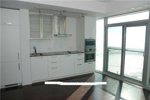 14 York St, unit 5505 for rent