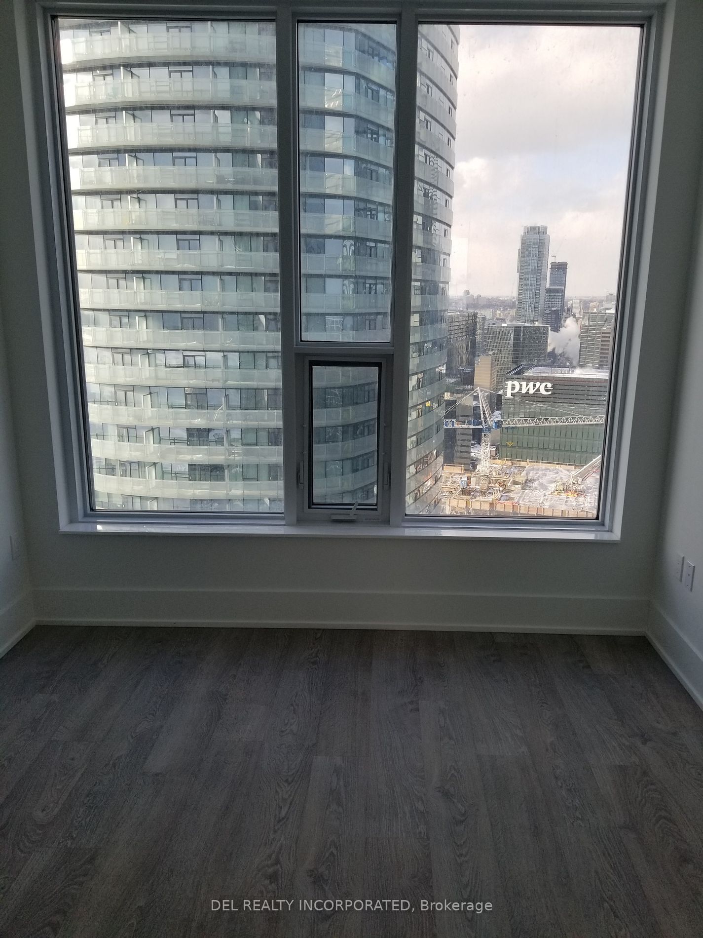 10 York St, unit 4812 for rent