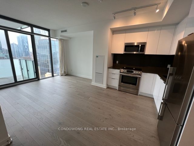 25 Richmond St E, unit 2909 for rent