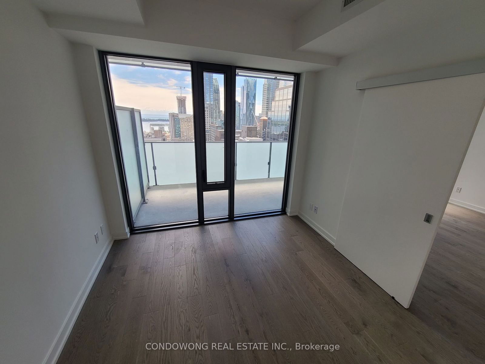 25 Richmond St E, unit 2909 for rent