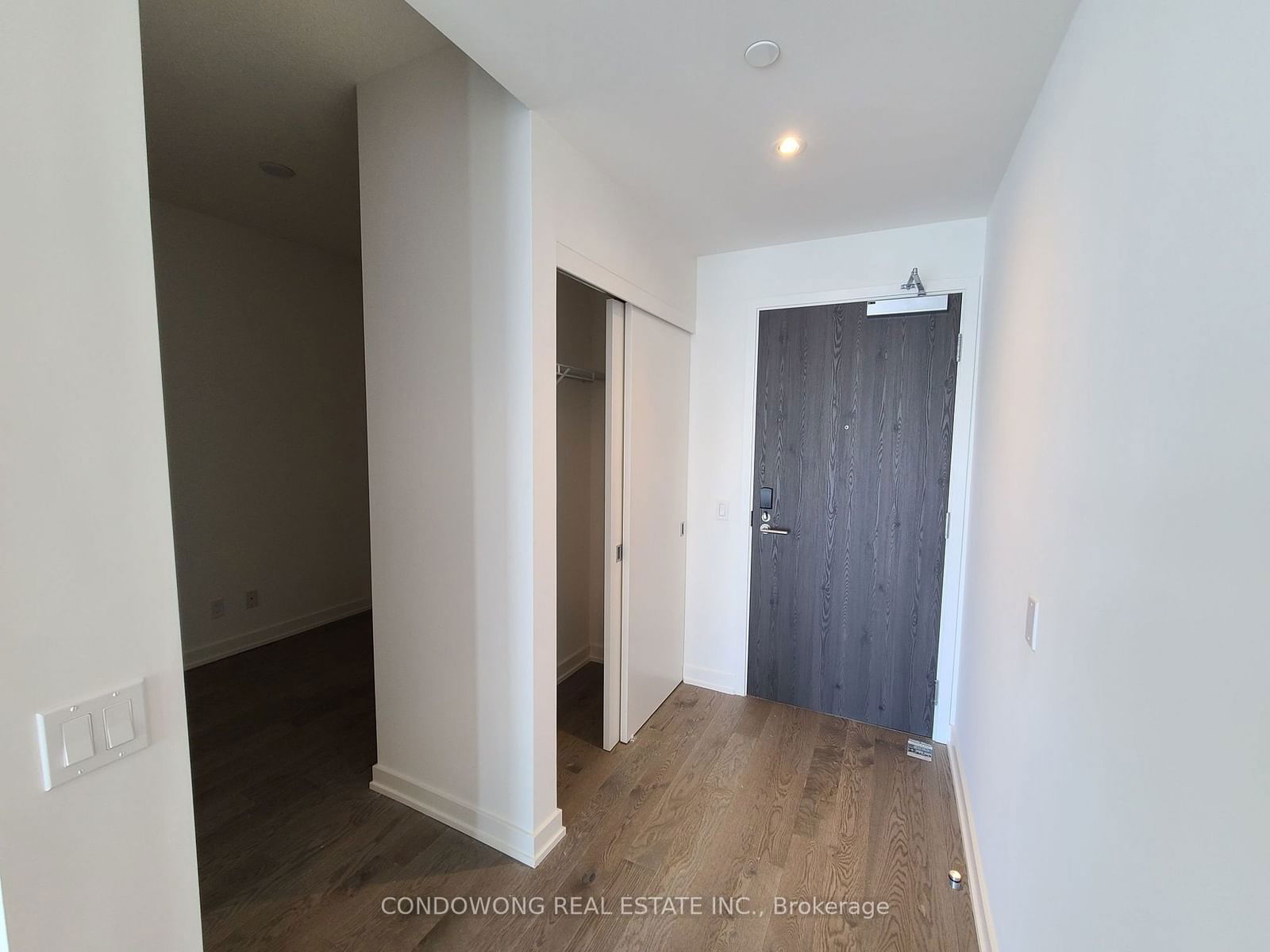 25 Richmond St E, unit 2909 for rent