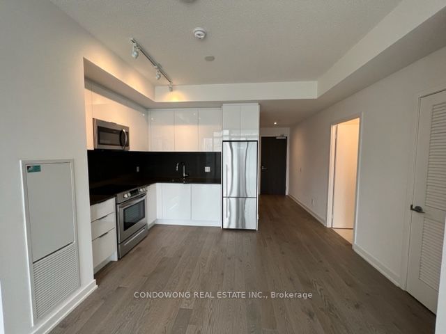 25 Richmond St E, unit 2909 for rent