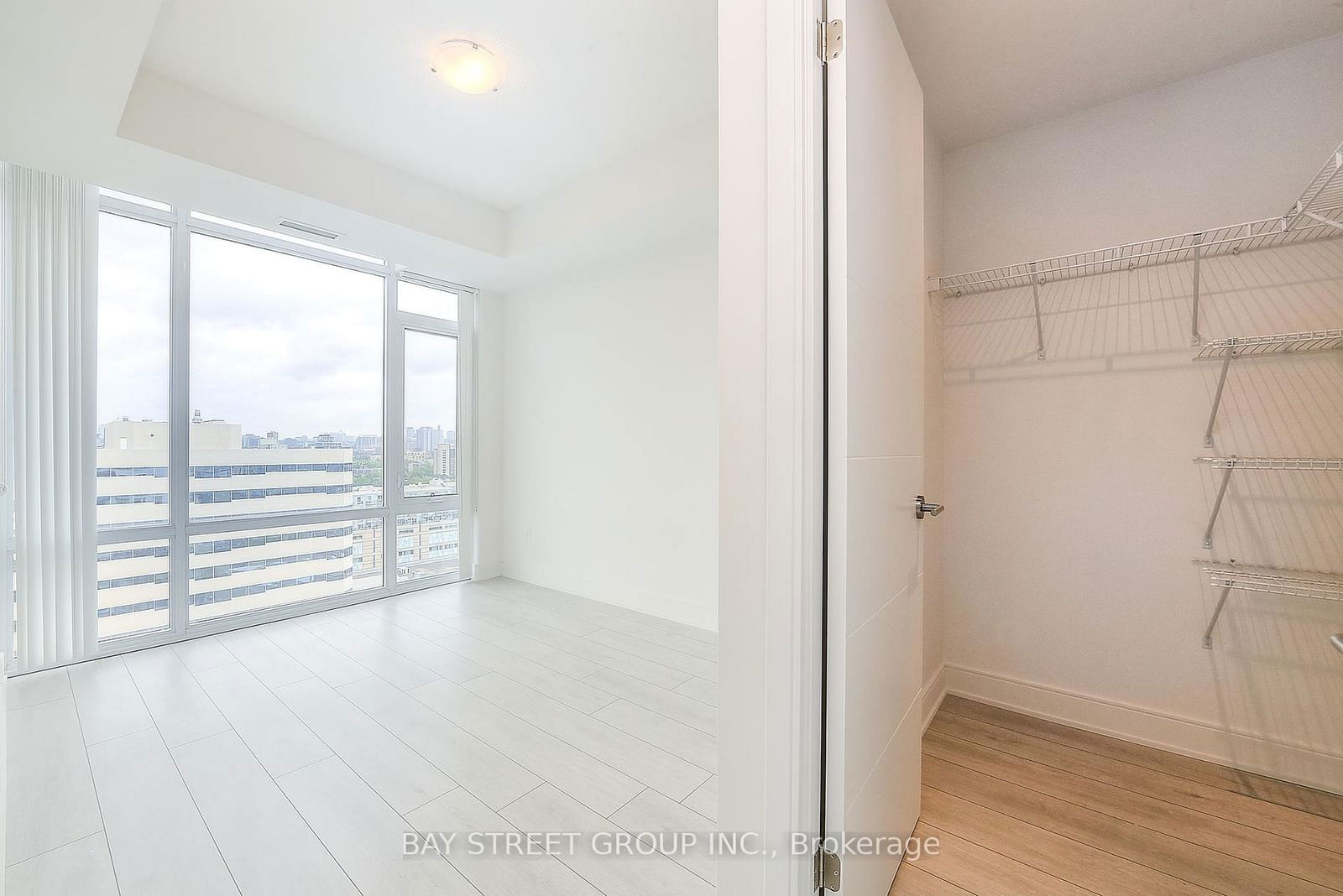 525 Adelaide St W, unit PH11 for sale