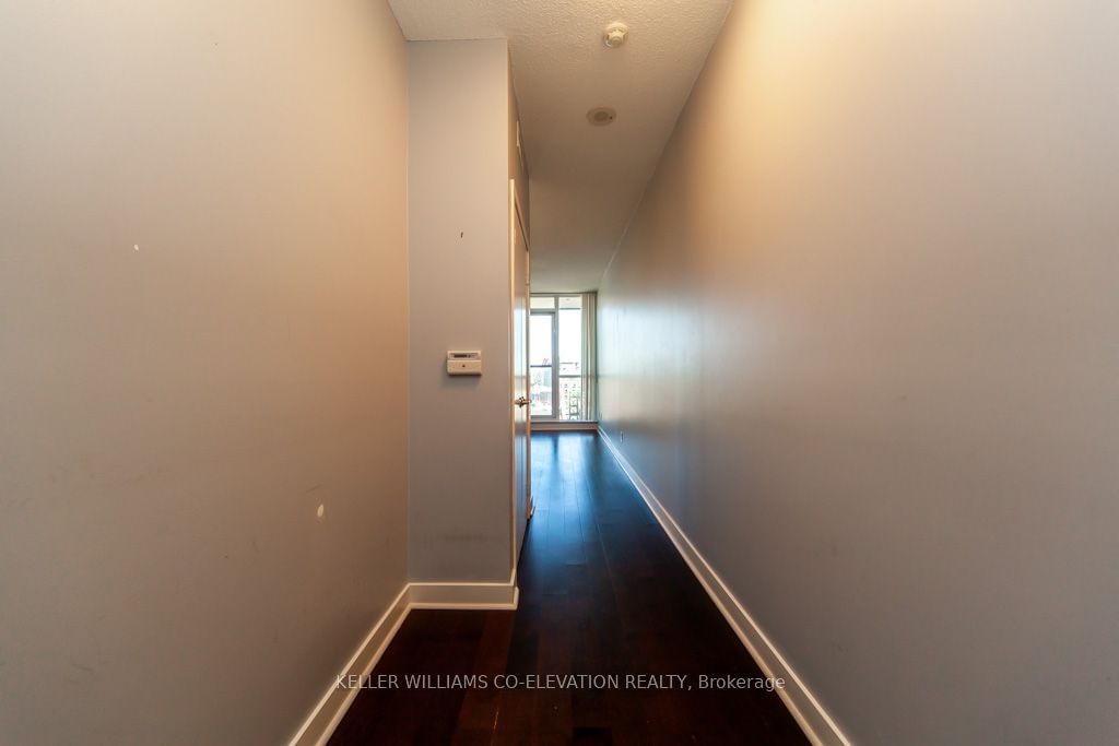 320 Richmond St E, unit 916 for rent