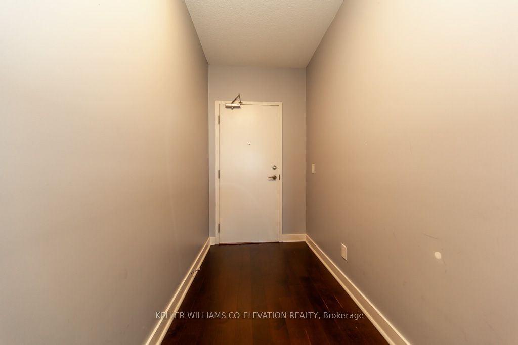 320 Richmond St E, unit 916 for rent