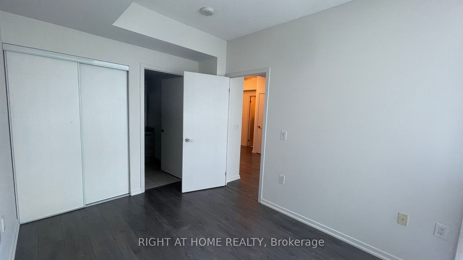 36 Lisgar St, unit PH03w for rent