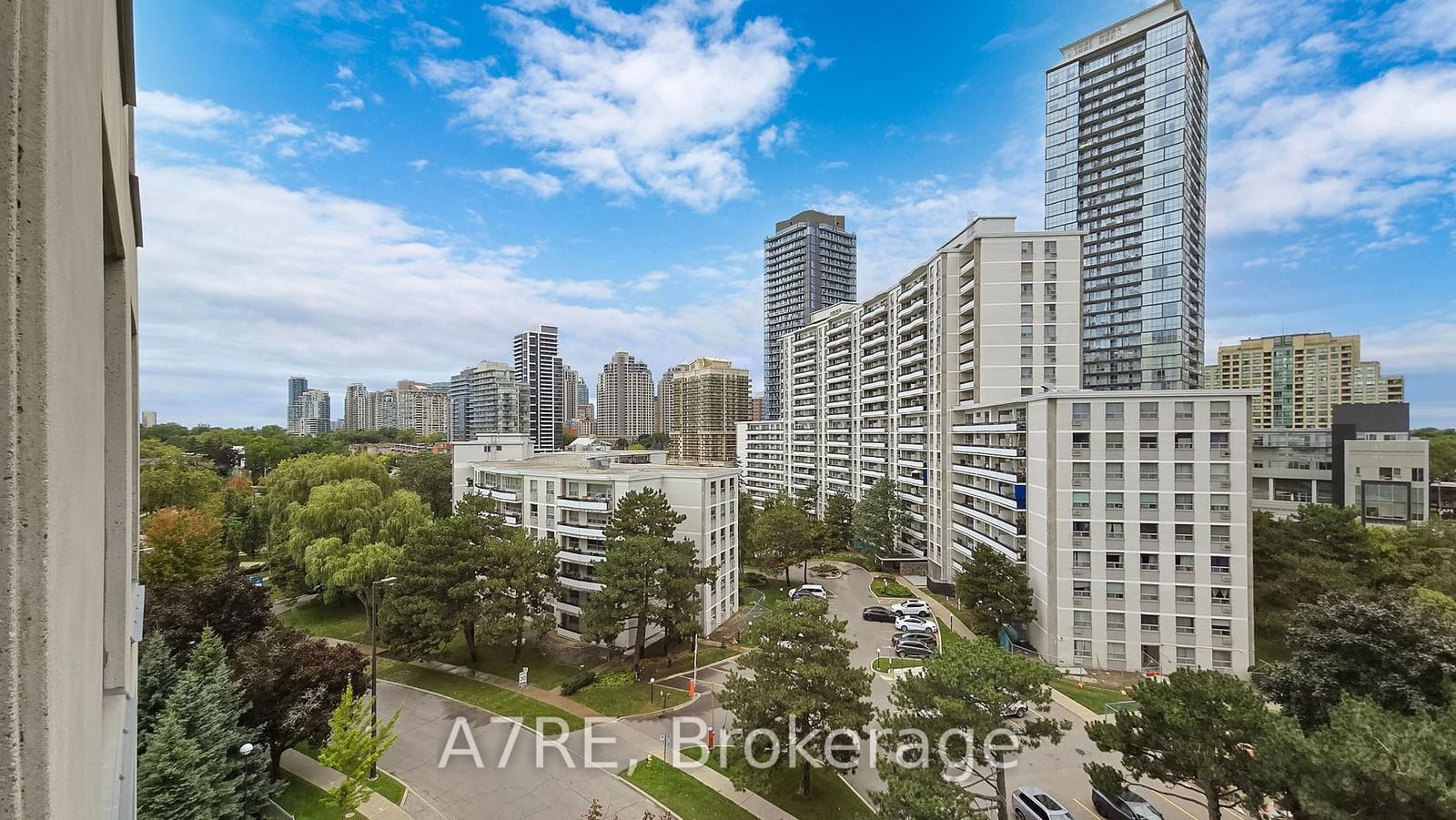 233 Beecroft Rd, unit 819 for sale