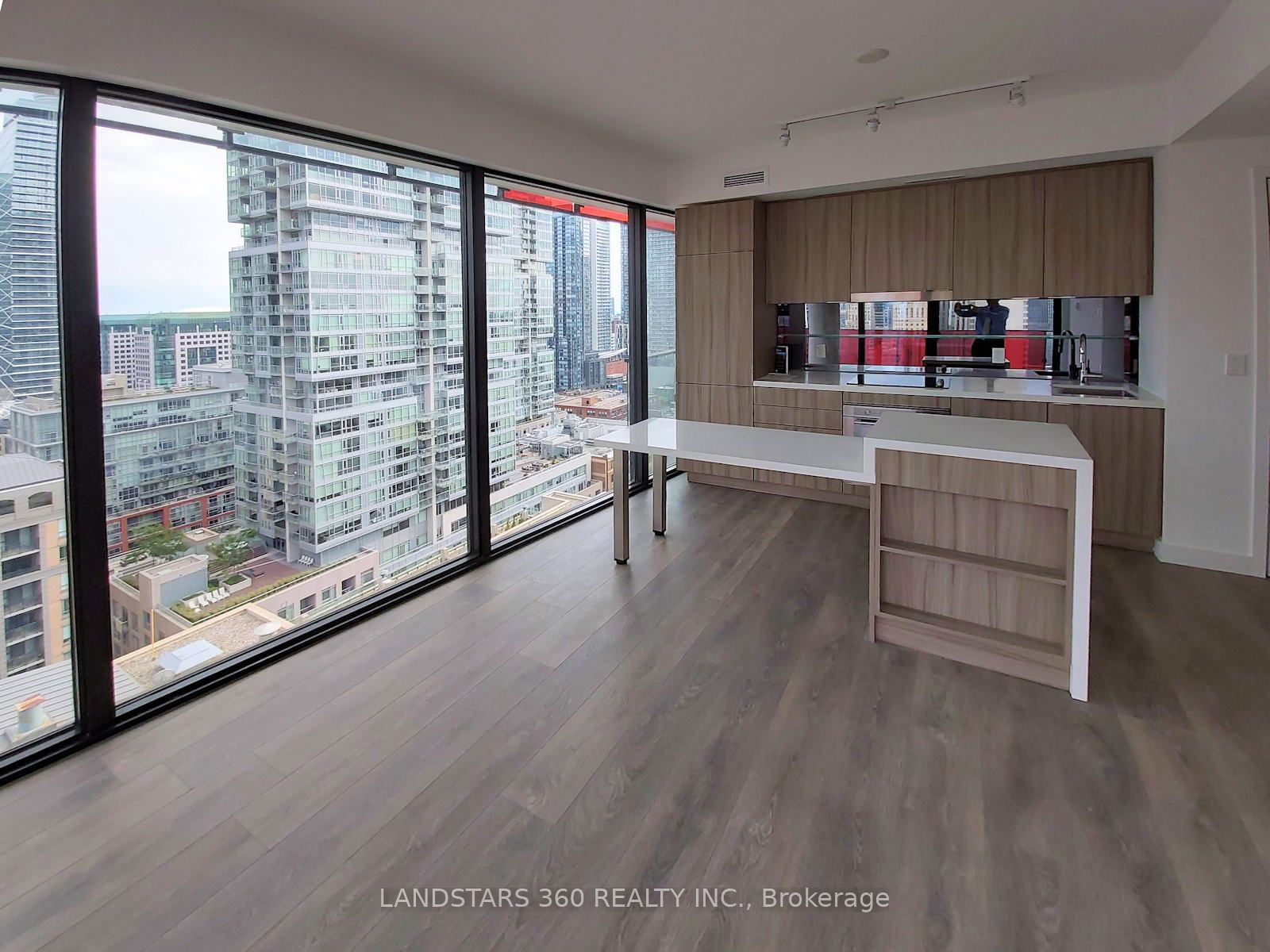 215 Queen St W, unit 2011 for rent