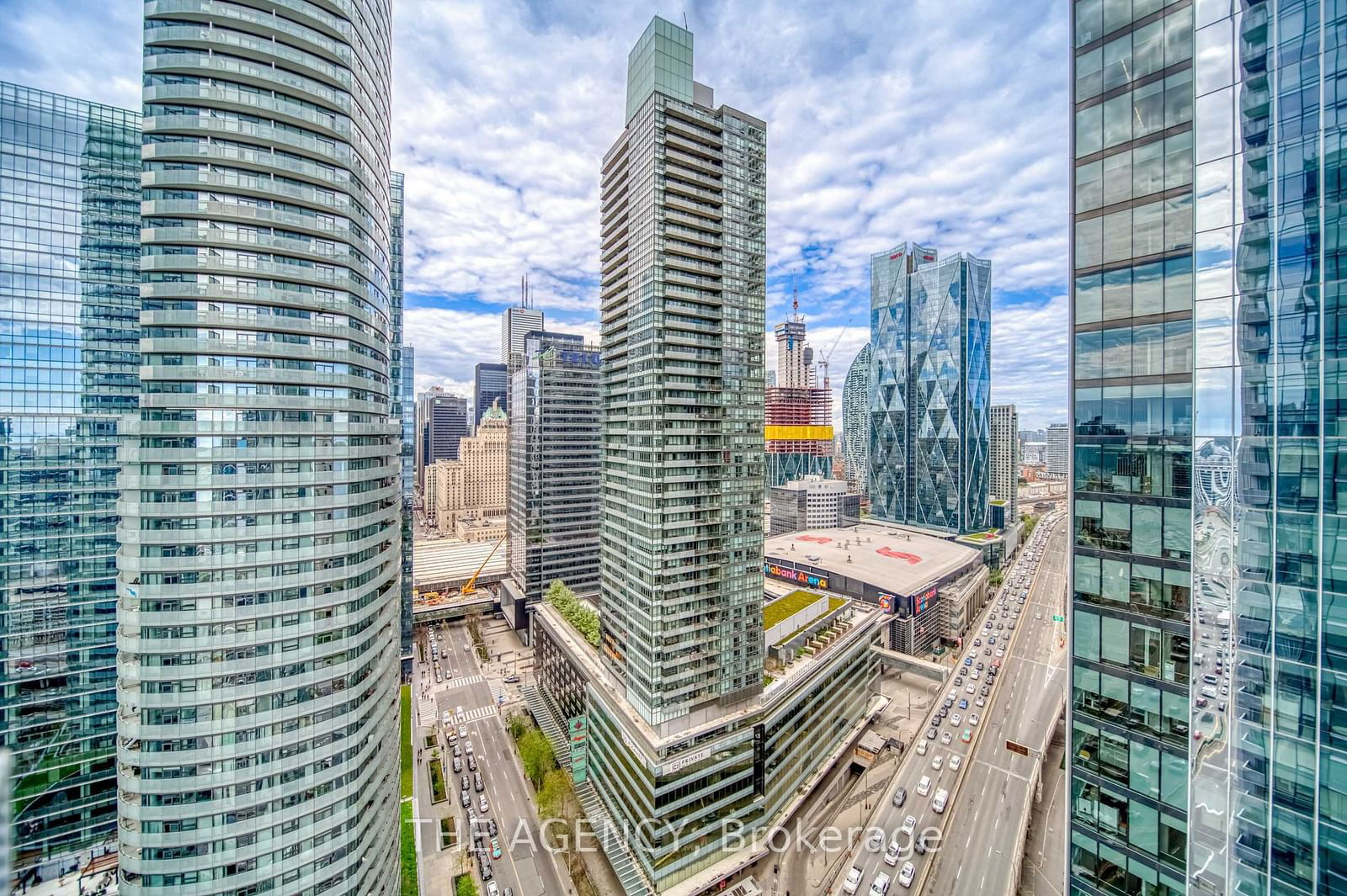 10 York St, unit 3303 for sale