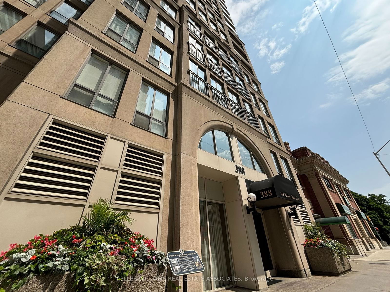 388 Bloor St E, unit 1507 for rent