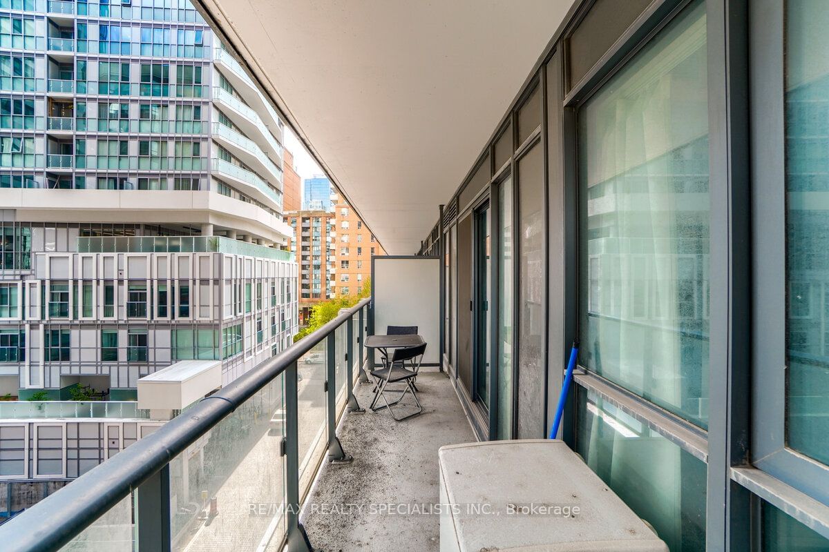 159 DUNDAS St E, unit 505 for sale