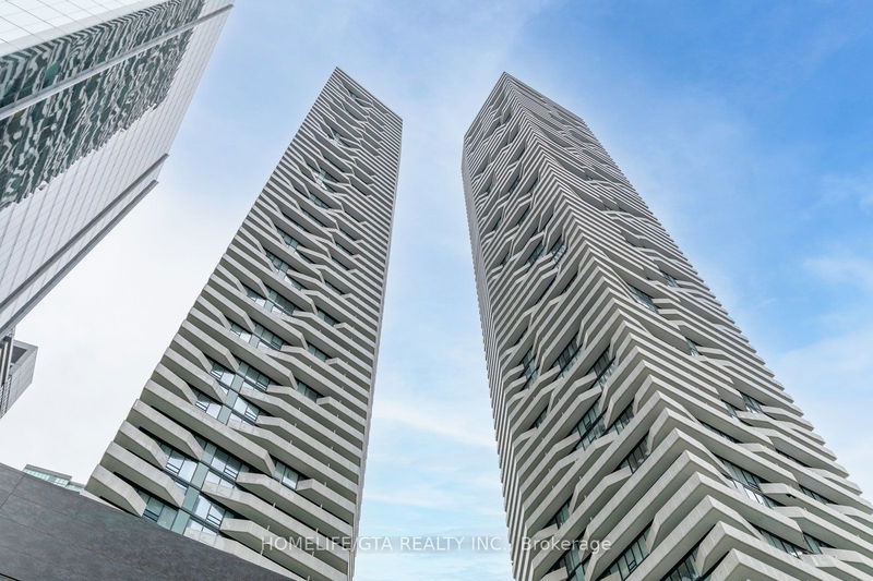 100 Harbour St, unit 6910 for rent