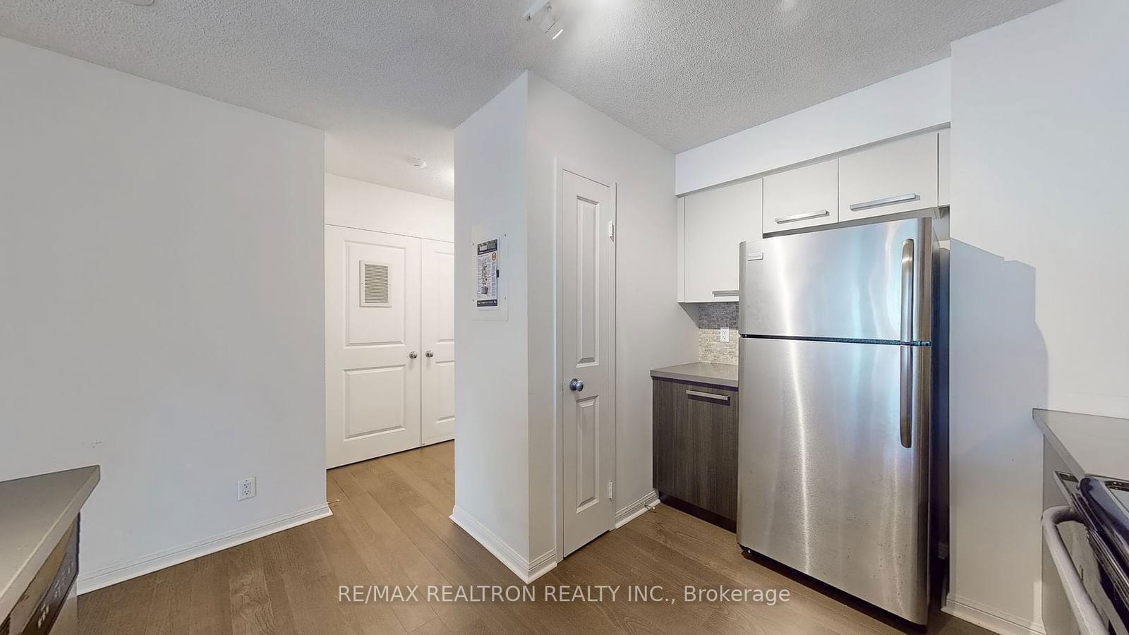 11 St Joseph St, unit 1503 for sale