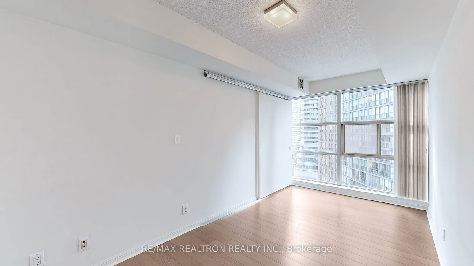 11 St Joseph St, unit 1503 for sale