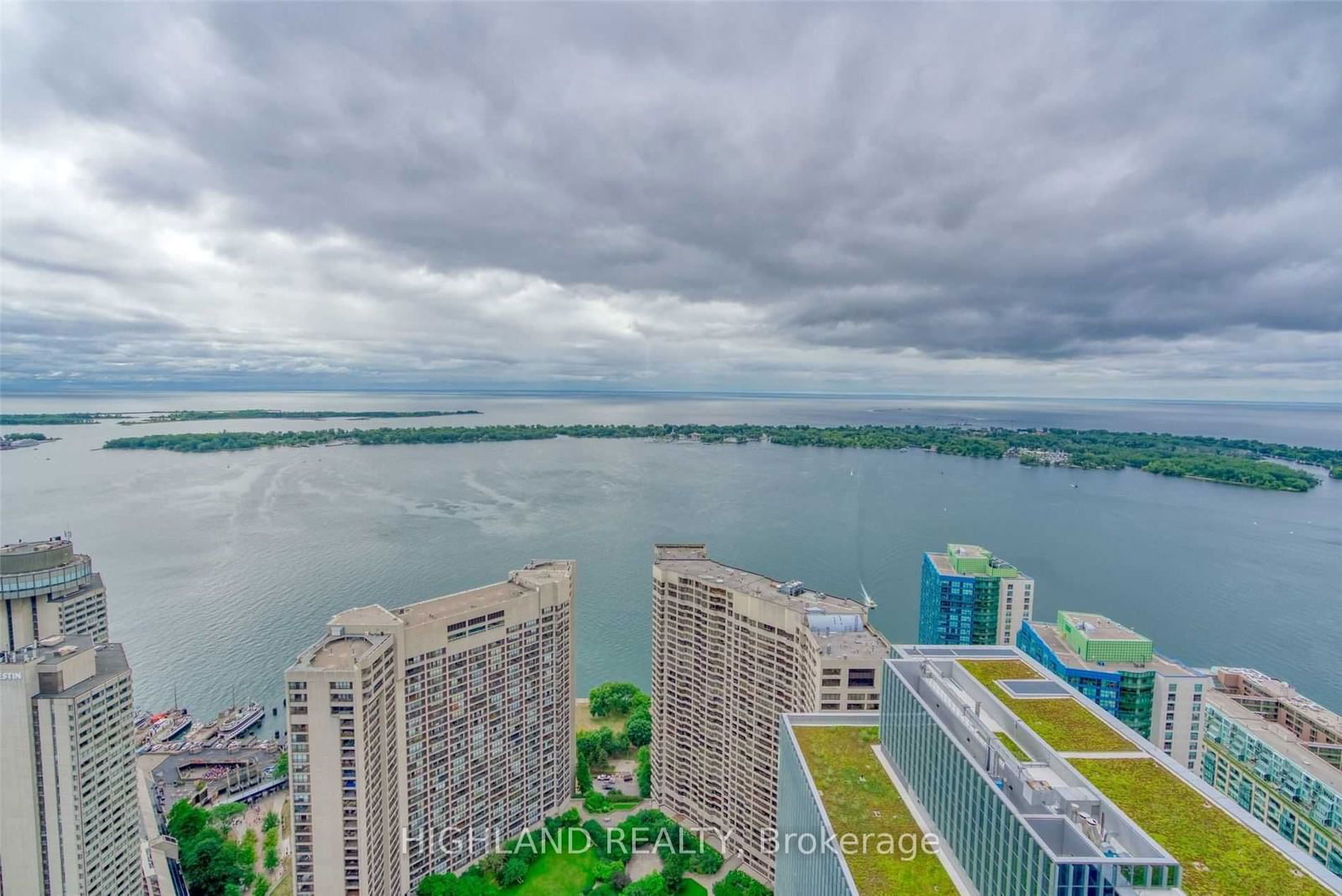 88 Harbour St, unit 6008 for rent