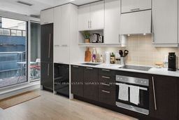 199 Richmond St W, unit 322 for rent