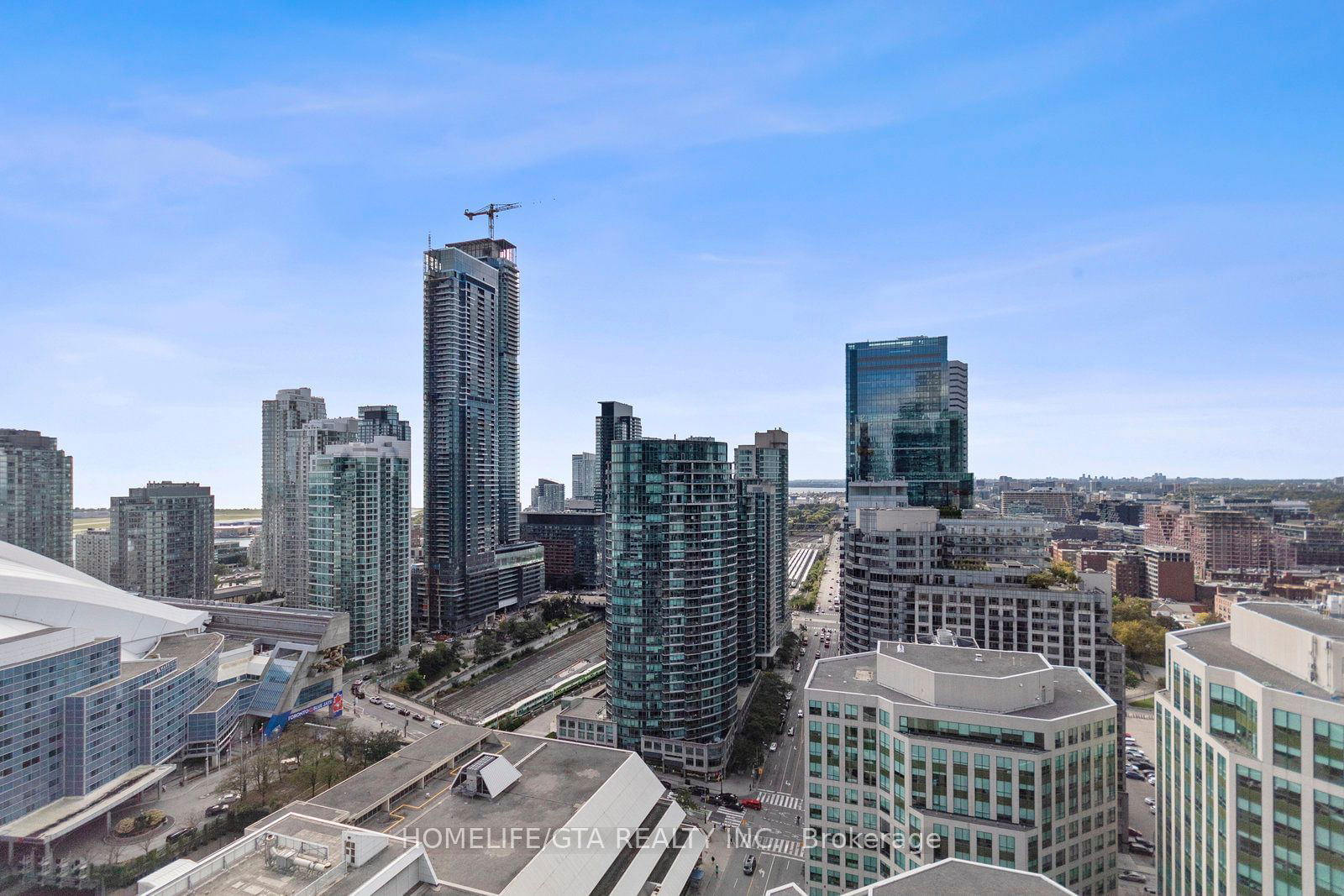 300 Front St W, unit 2813 for rent