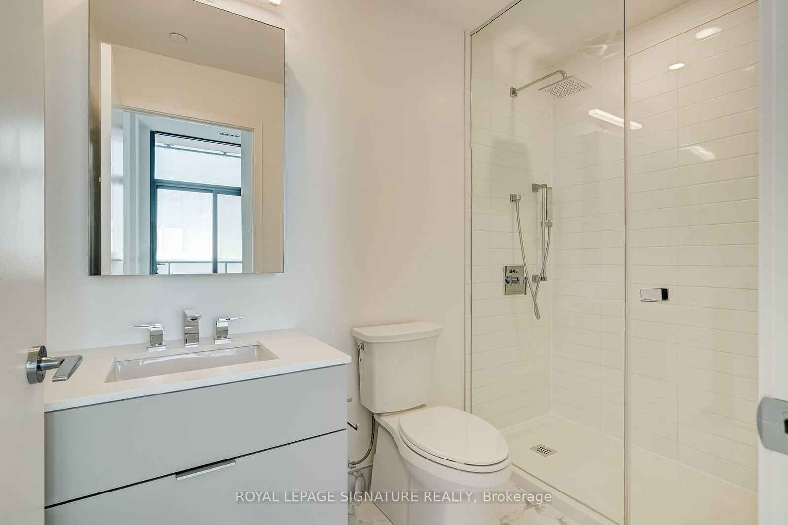 20 Lombard St, unit 4406 for rent