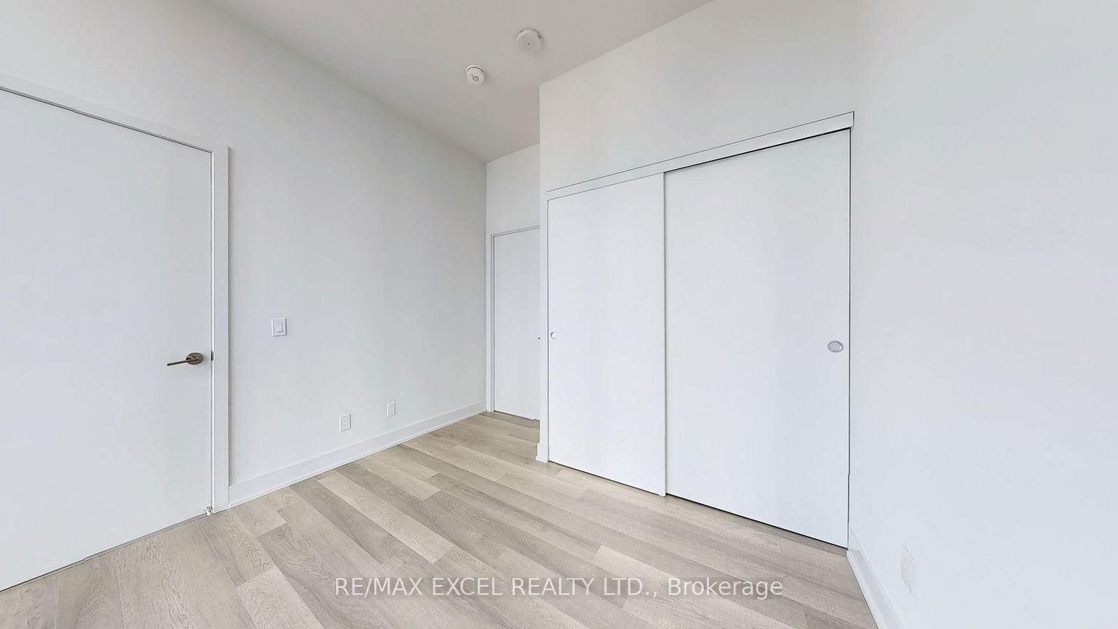 8 Cumberland St, unit 5007 for rent