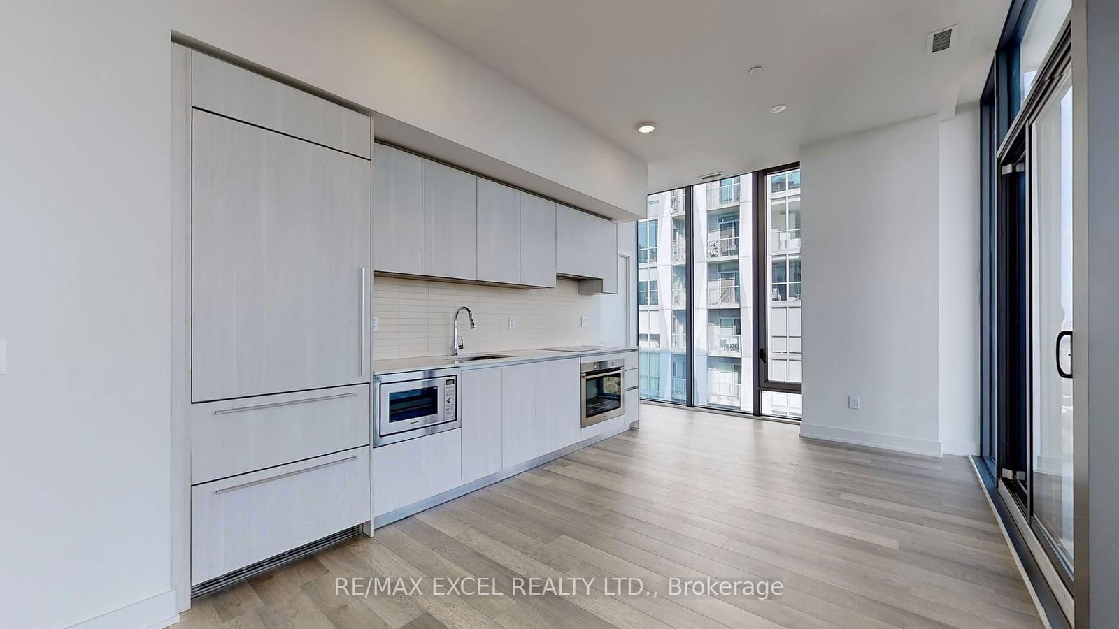 8 Cumberland St, unit 5007 for rent