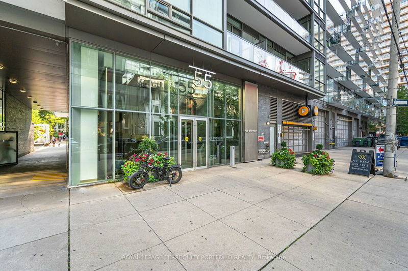 55 Stewart St, unit 1024 for sale